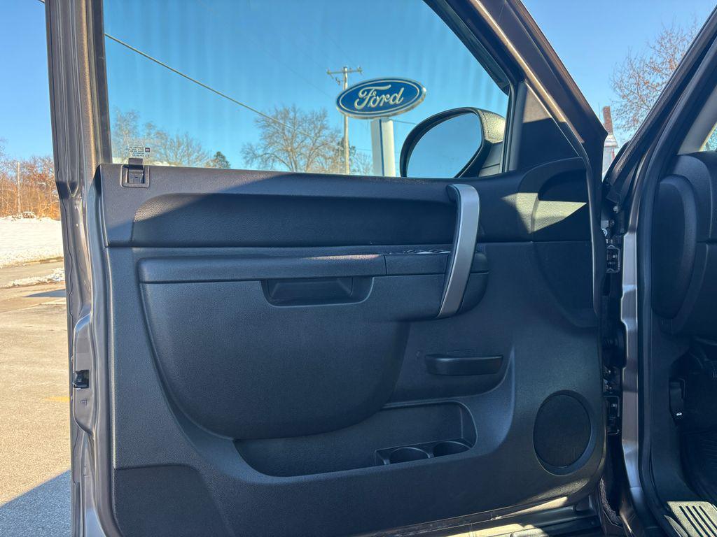 used 2013 Chevrolet Silverado 1500 car, priced at $12,990