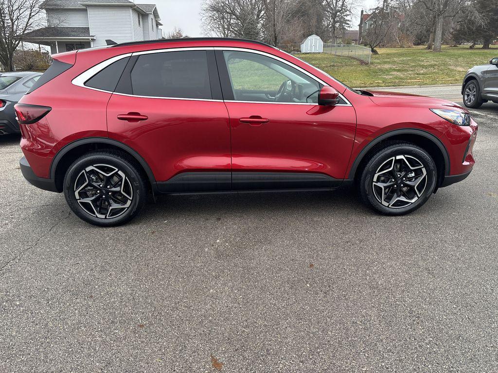 new 2026 Ford Escape car, priced at $40,365