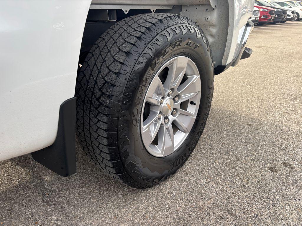 used 2025 Chevrolet Silverado 1500 car, priced at $41,990