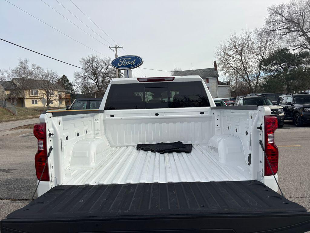 used 2025 Chevrolet Silverado 1500 car, priced at $41,990