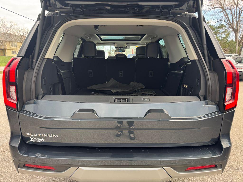 used 2025 Ford Expedition car, priced at $74,170