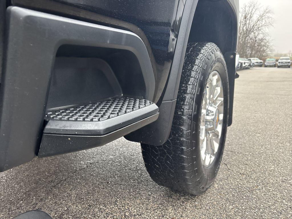 used 2025 Chevrolet Silverado 3500 car, priced at $71,990