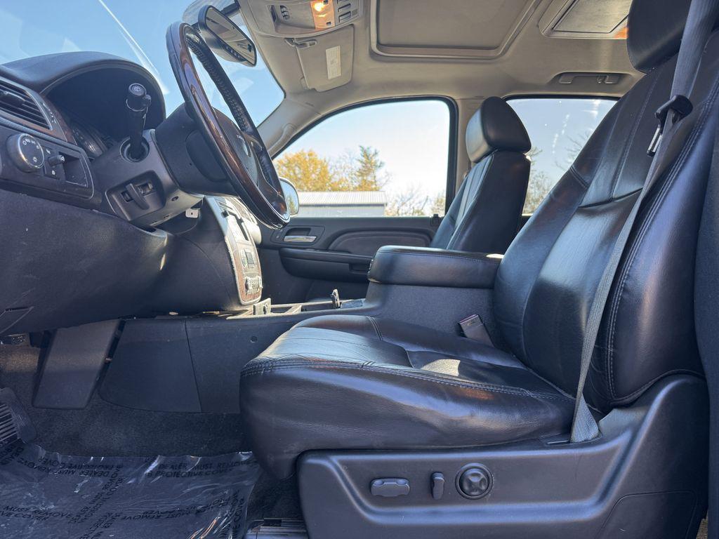 used 2007 GMC Yukon car, priced at $6,990