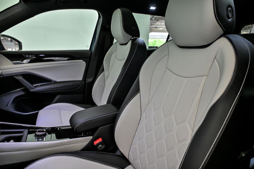 new 2026 Volkswagen Tiguan car, priced at $44,583