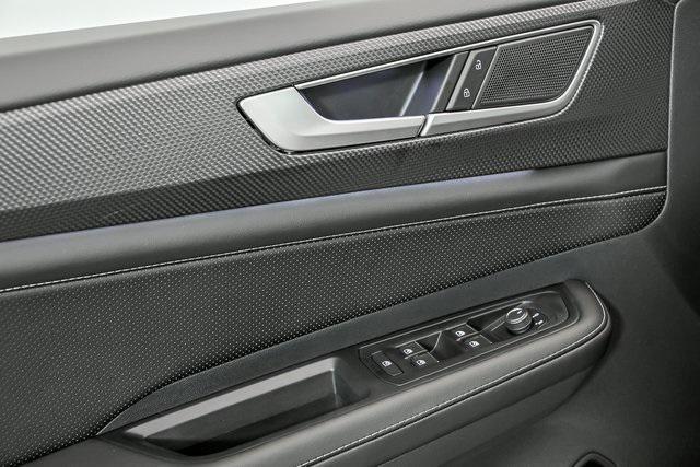 new 2026 Volkswagen Atlas Cross Sport car, priced at $46,966