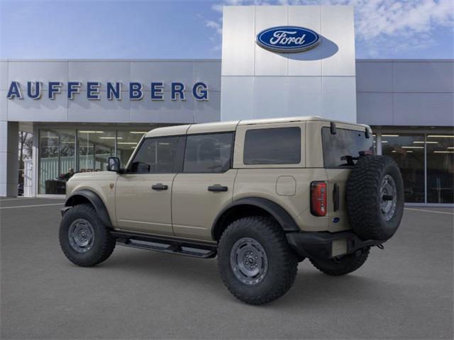 new 2025 Ford Bronco car, priced at $60,674