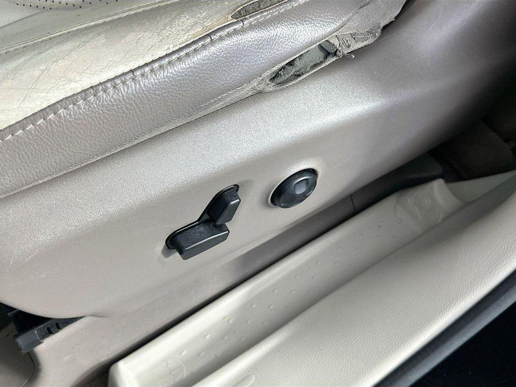 used 2019 Chrysler Pacifica car, priced at $14,444