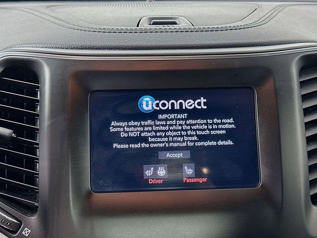 used 2020 Jeep Cherokee car, priced at $18,187