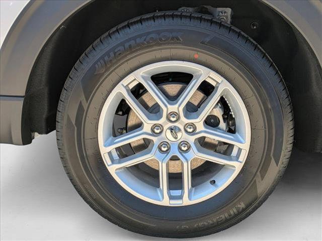 new 2025 Ford Explorer car, priced at $42,145