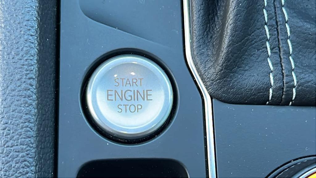 used 2021 Volkswagen Atlas Cross Sport car, priced at $16,688