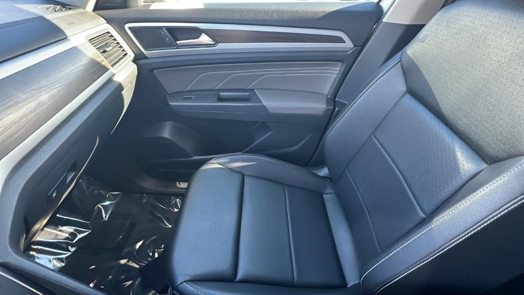 used 2021 Volkswagen Atlas car, priced at $21,703