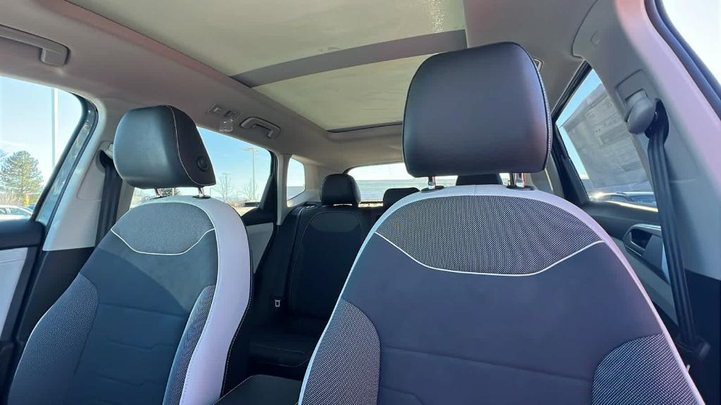 new 2026 Volkswagen Taos car, priced at $32,785