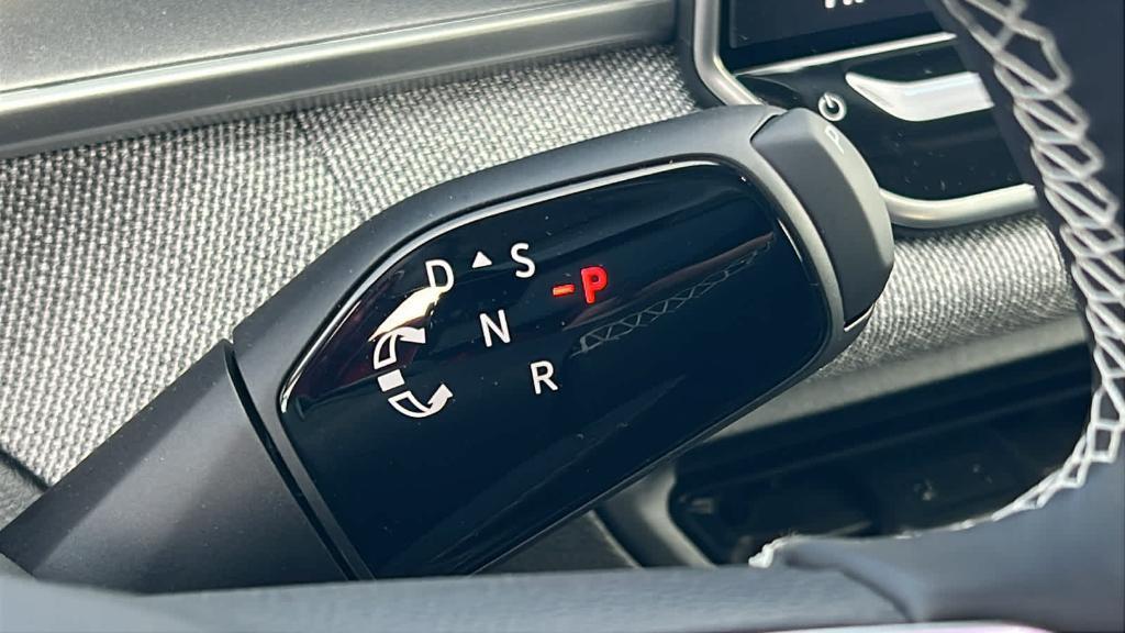 new 2026 Volkswagen Tiguan car, priced at $32,051