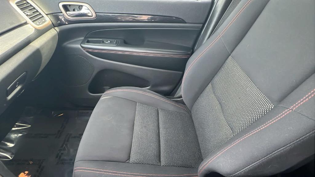 used 2017 Jeep Grand Cherokee car, priced at $11,938