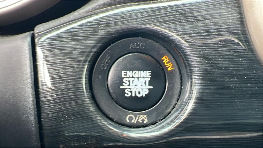 used 2017 Jeep Grand Cherokee car, priced at $11,938