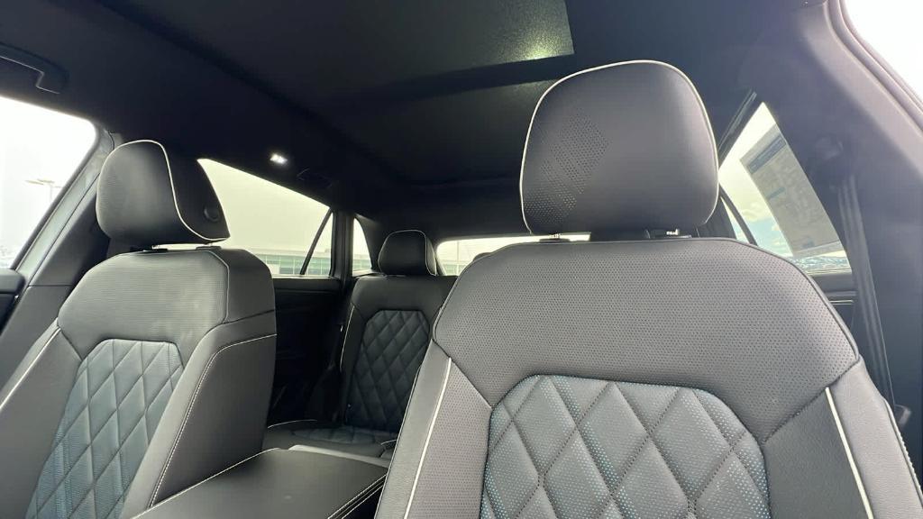 new 2026 Volkswagen Atlas Cross Sport car, priced at $52,140