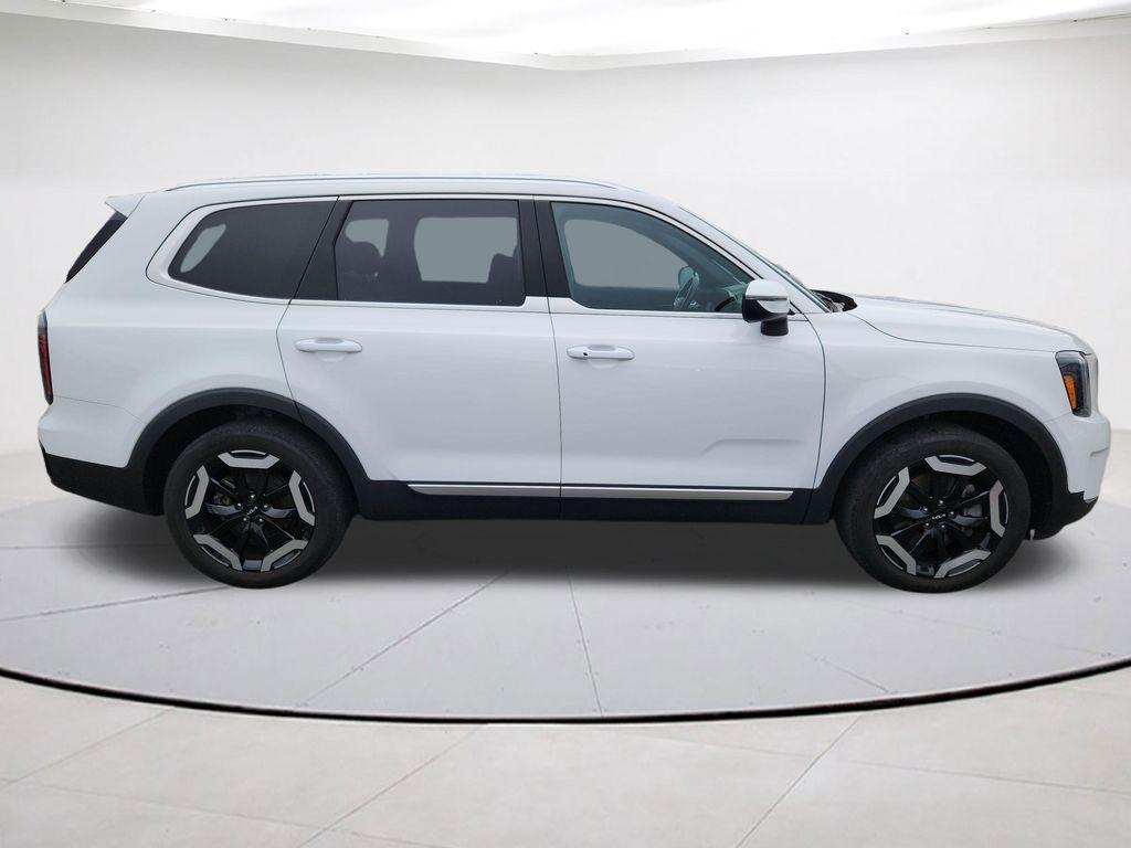used 2024 Kia Telluride car, priced at $38,481