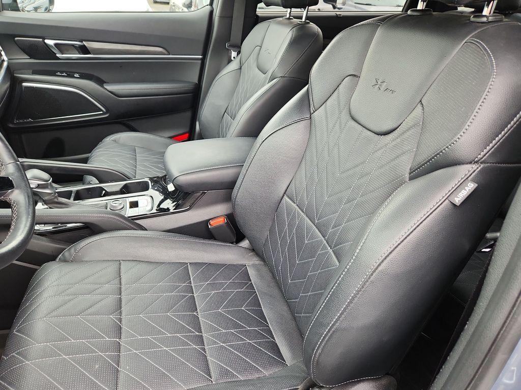used 2023 Kia Telluride car, priced at $39,000