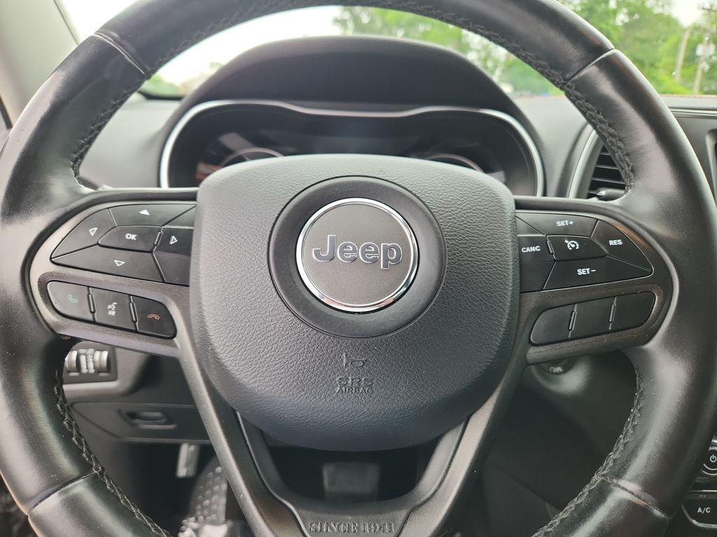 used 2019 Jeep Cherokee car, priced at $10,893