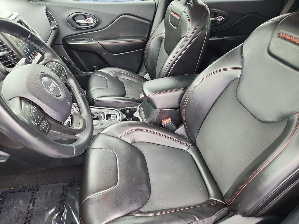 used 2019 Jeep Cherokee car, priced at $10,893