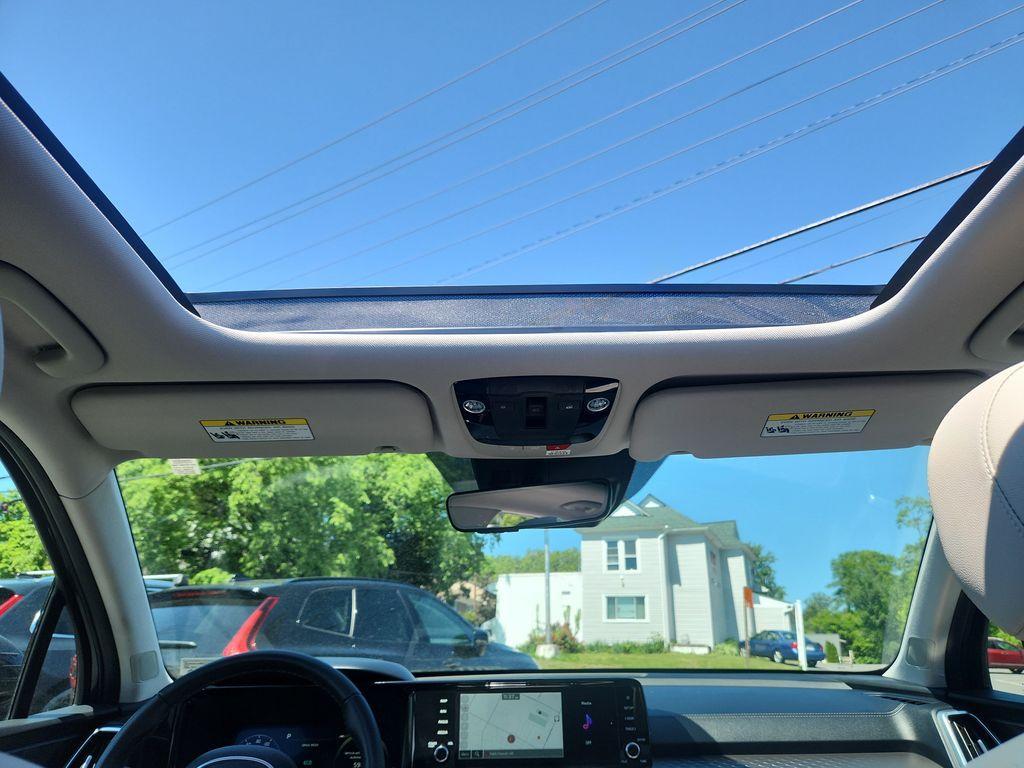 used 2023 Kia Sorento Plug-In Hybrid car, priced at $33,791