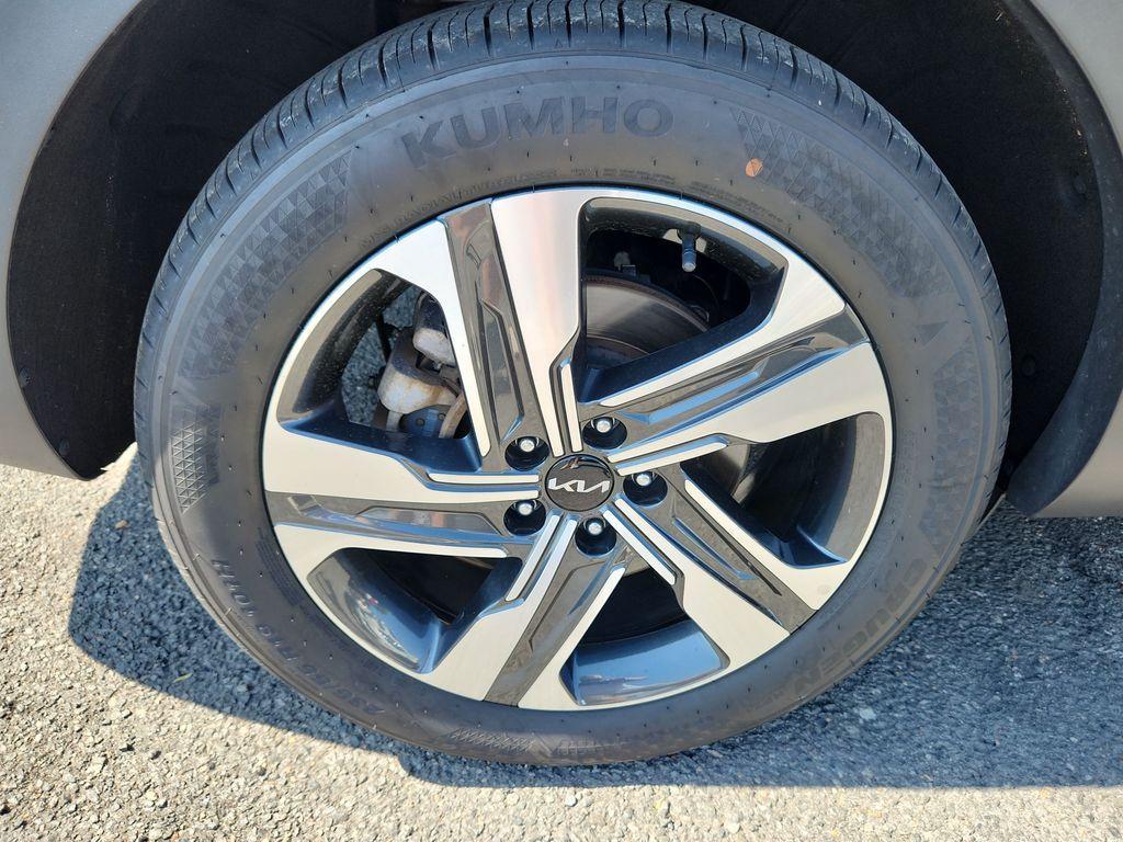 used 2022 Kia Sorento Plug-In Hybrid car, priced at $24,560