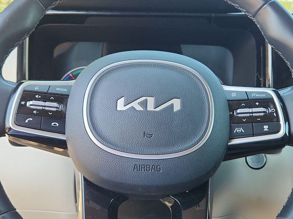 used 2022 Kia Sorento Plug-In Hybrid car, priced at $24,560