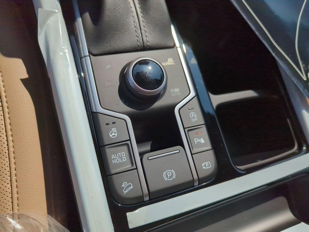 used 2025 Kia Sorento car, priced at $39,551