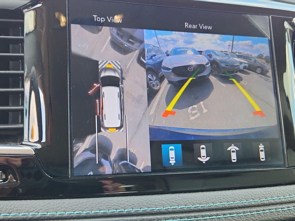 used 2018 Chrysler Pacifica Hybrid car, priced at $16,552