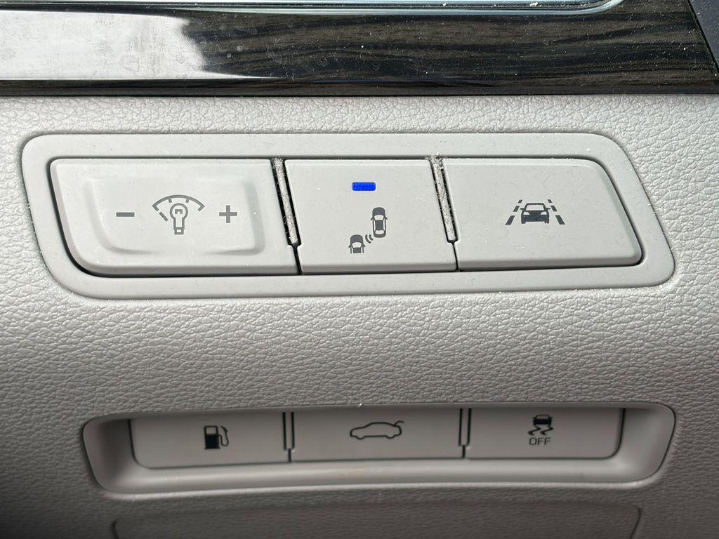 used 2017 Hyundai Sonata Hybrid car, priced at $14,995