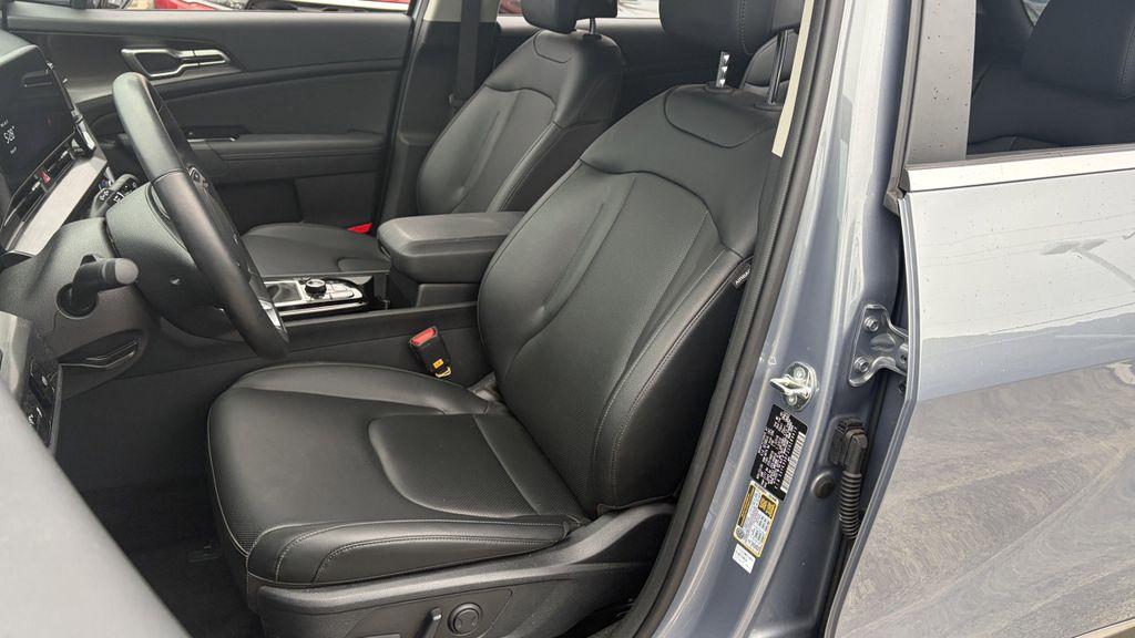 used 2025 Kia Sportage car, priced at $30,595