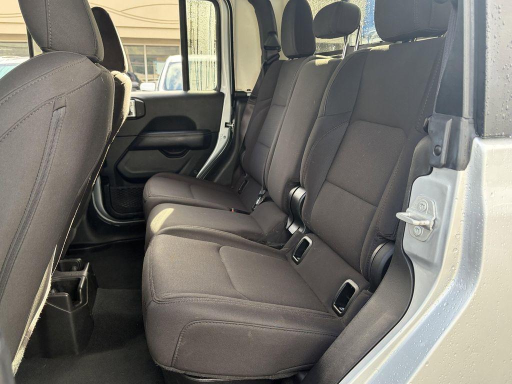 used 2023 Jeep Gladiator car, priced at $32,888