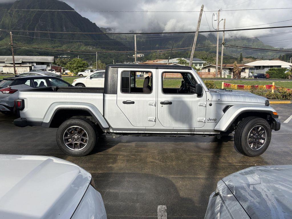 used 2023 Jeep Gladiator car, priced at $32,888