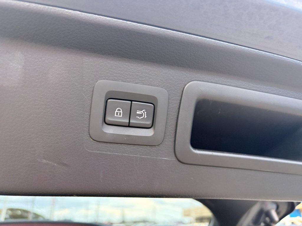 used 2025 Mazda CX-50 car, priced at $28,699