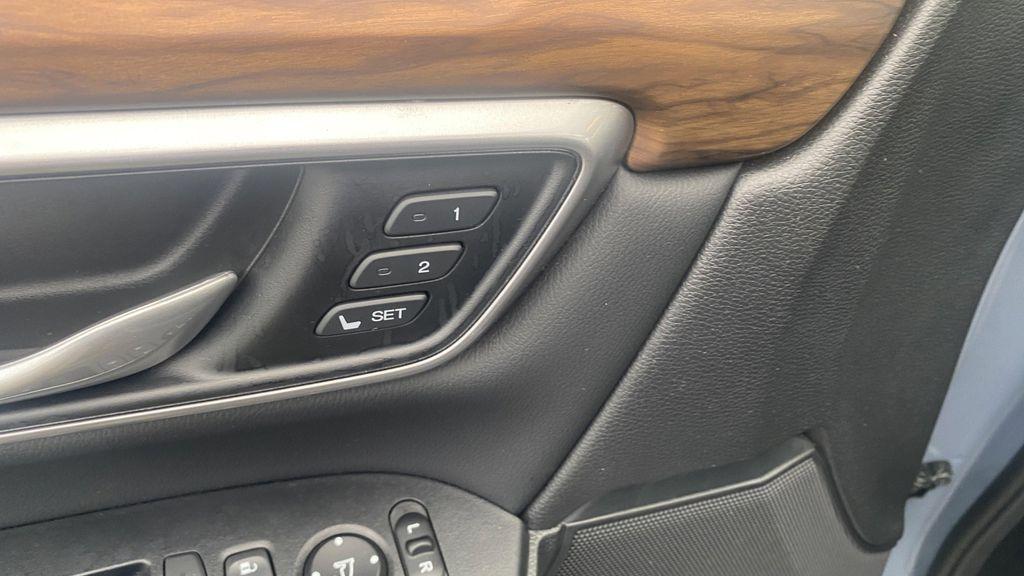 used 2022 Honda CR-V car, priced at $28,888