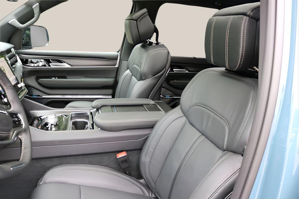 new 2026 Jeep Grand Wagoneer car, priced at $88,318