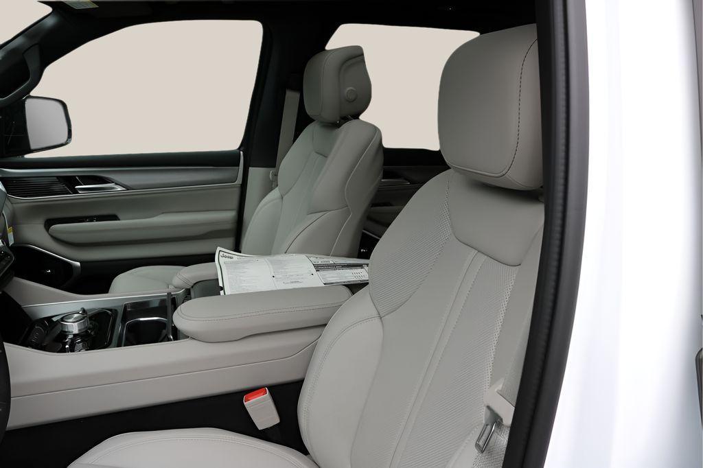 new 2026 Jeep Grand Wagoneer car, priced at $80,266