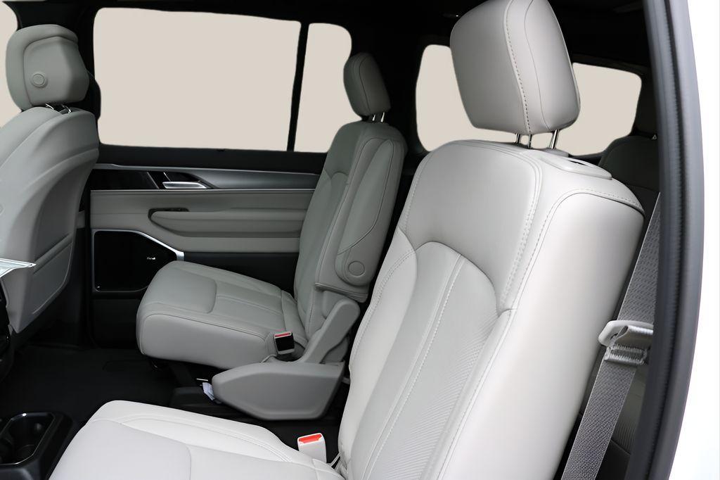 new 2026 Jeep Grand Wagoneer car, priced at $80,266