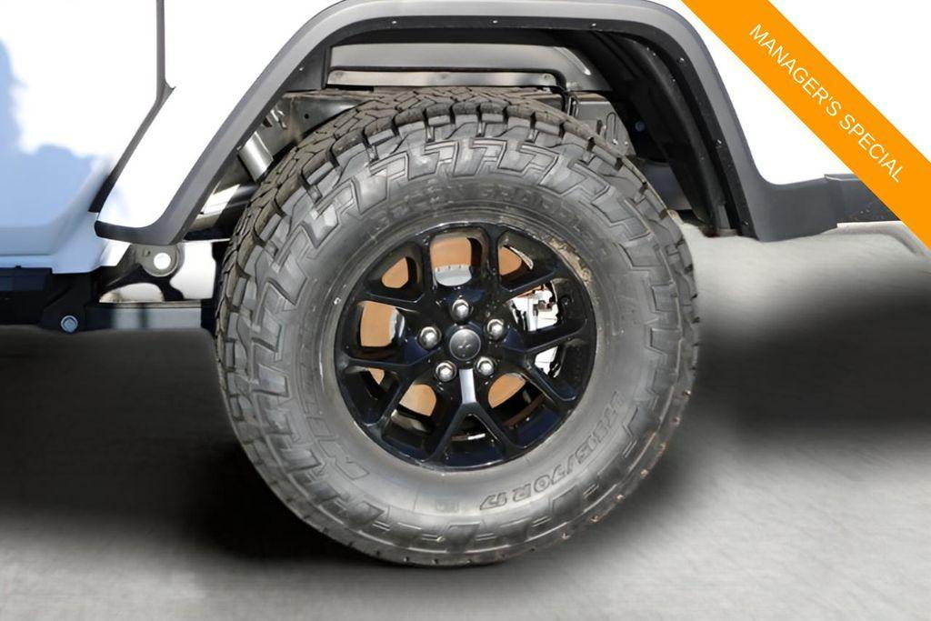 new 2025 Jeep Gladiator car, priced at $53,319