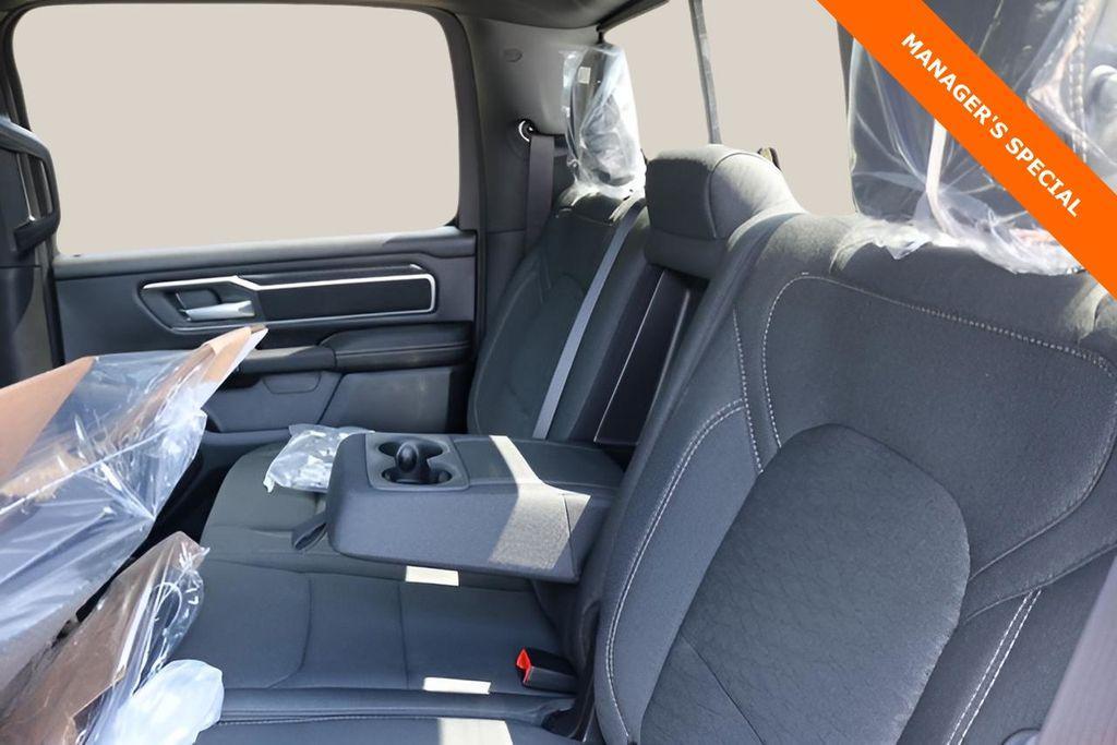 new 2025 Ram 1500 car, priced at $45,552