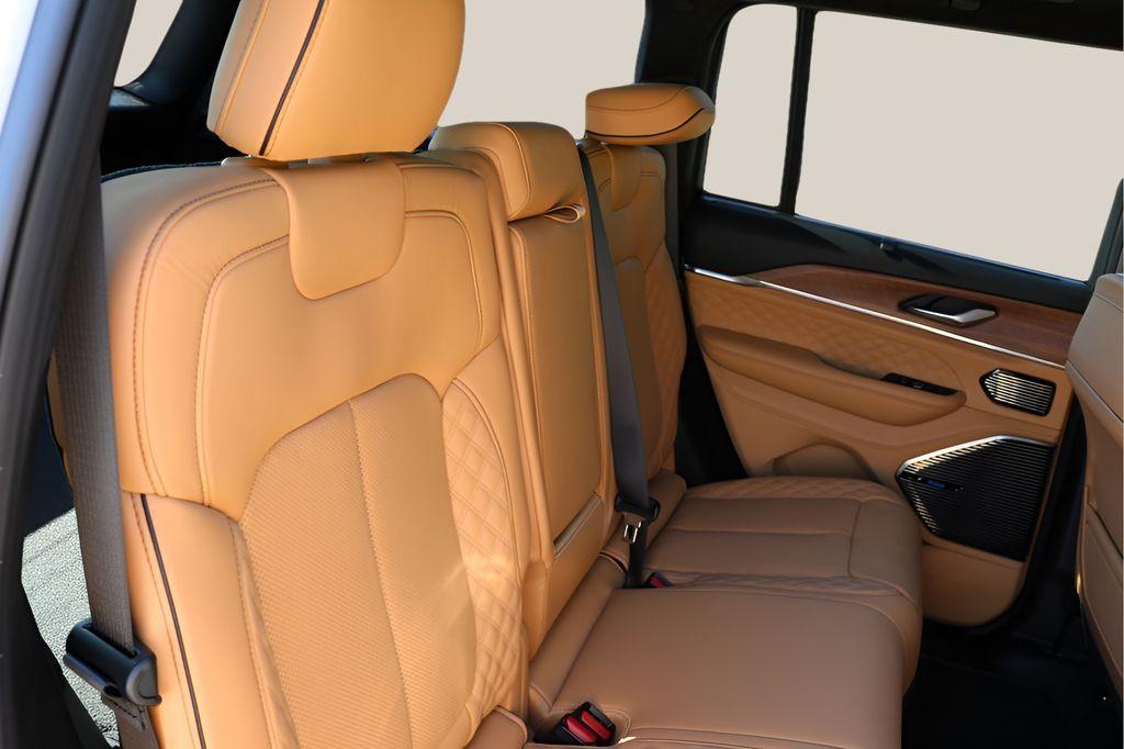 new 2026 Jeep Grand Cherokee car, priced at $62,552