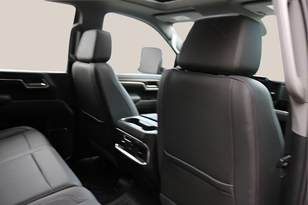 used 2025 GMC Sierra 2500 car, priced at $75,212