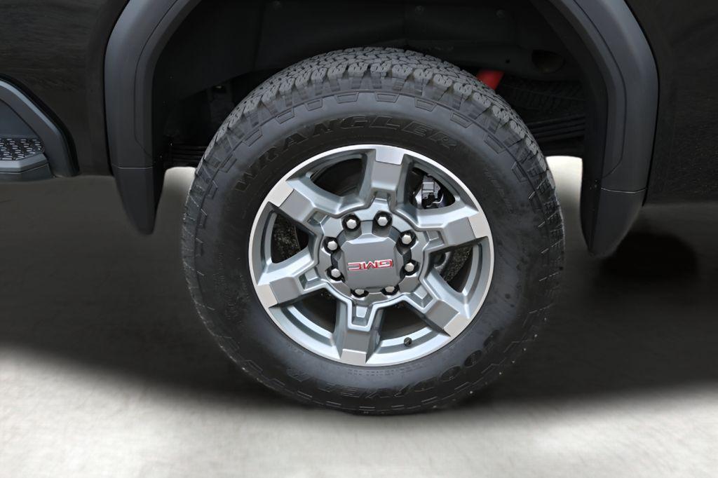 used 2025 GMC Sierra 2500 car, priced at $75,212