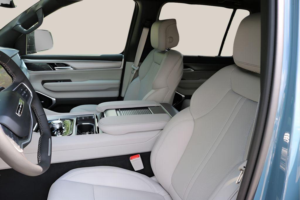 new 2026 Jeep Grand Wagoneer car, priced at $82,398