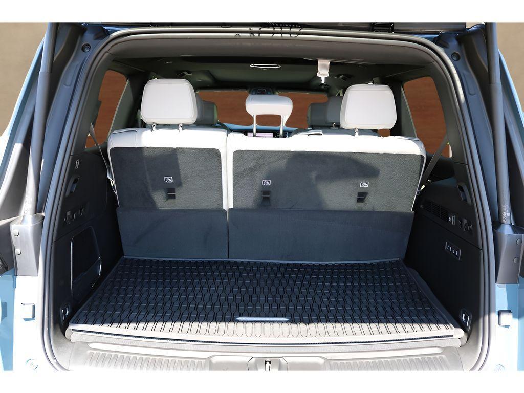 new 2026 Jeep Grand Wagoneer car, priced at $80,266