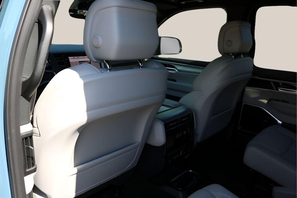 new 2026 Jeep Grand Wagoneer car, priced at $80,266