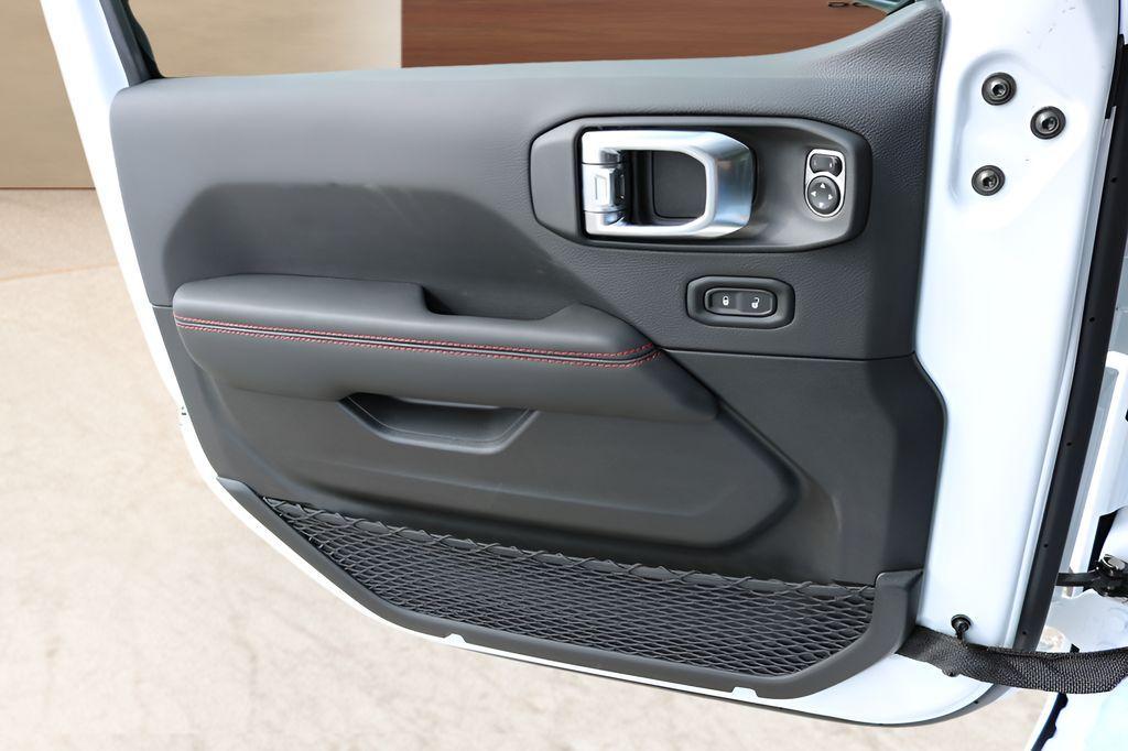 new 2026 Jeep Wrangler car, priced at $60,381