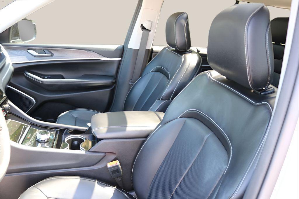 used 2022 Jeep Grand Cherokee 4xe car, priced at $27,916