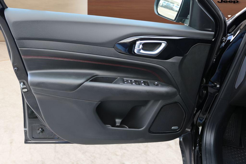 new 2026 Jeep Compass car, priced at $35,701