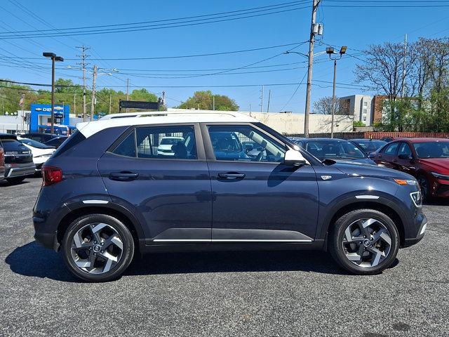 used 2021 Hyundai Venue car, priced at $17,900